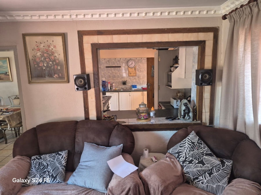 3 Bedroom Property for Sale in Geelhoutpark North West